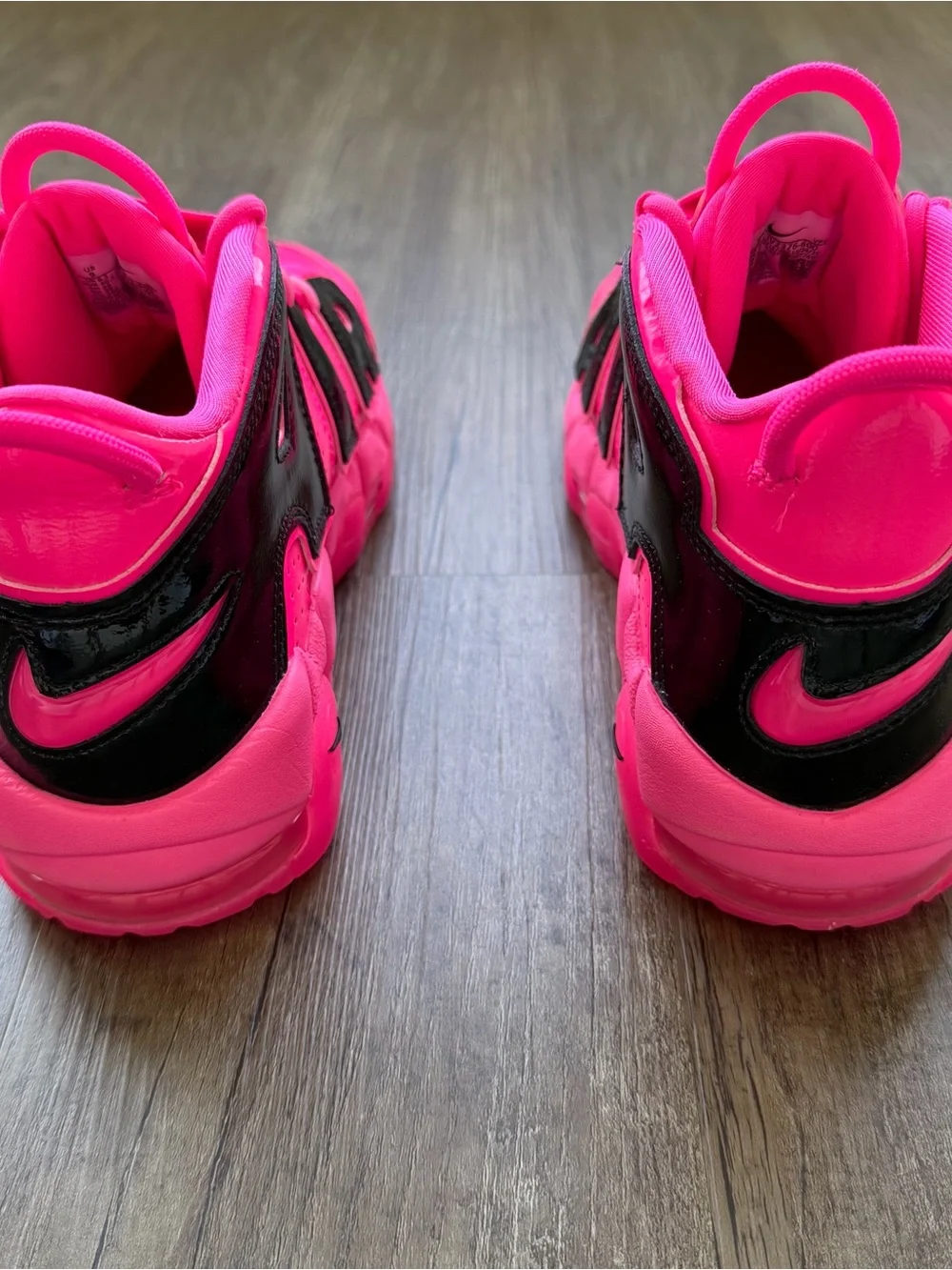 NEW Nike Air More Uptempo SE Pink Blast Black IV2376-600 Women’s Size 9